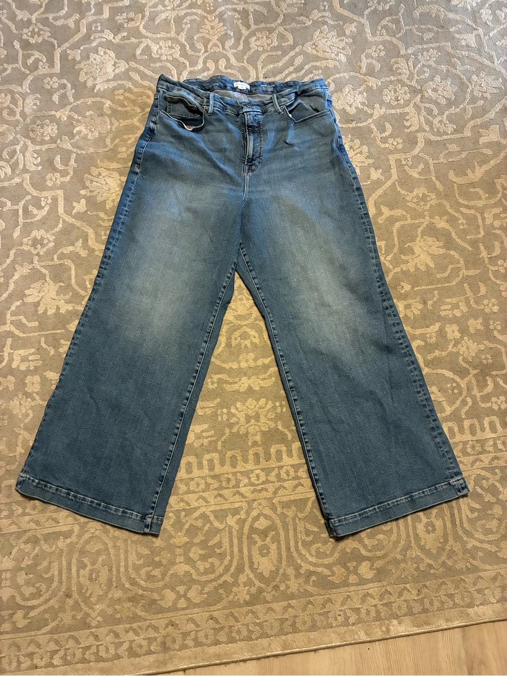 Good American Medium Blue Wide-Leg Jeans